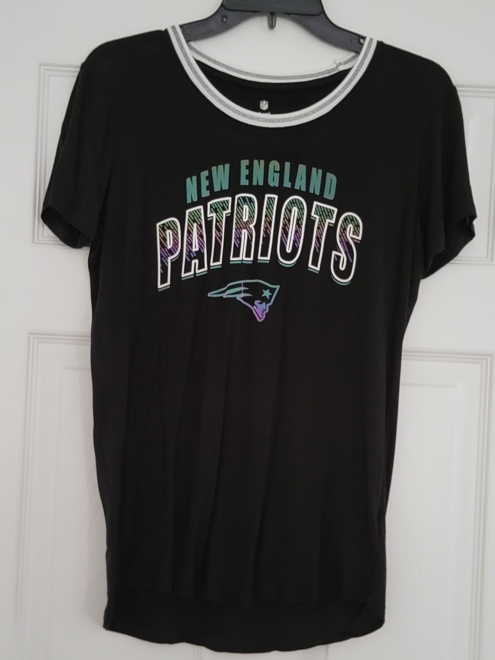 NFL Black New England Patriots Short Sleeve Tee with Iridescent Logo